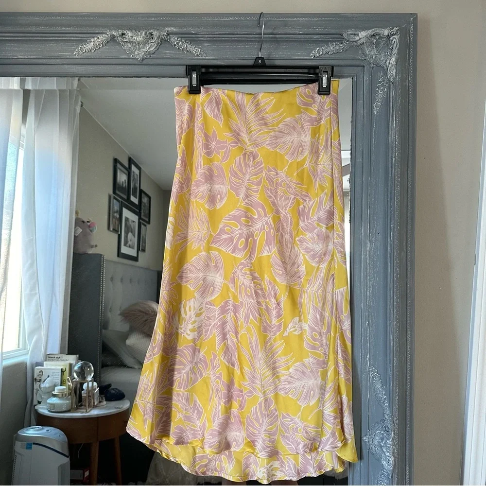 Audrey‎ 3+1 Silky Satin Tropical Yellow Midi skirt Beach Resortwear Bias cut L